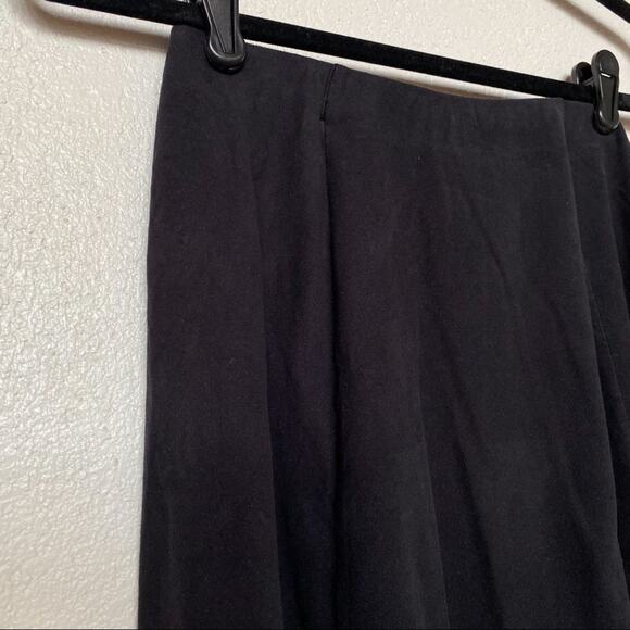 Forever 21 Faux Suede Black Mini Skater Skirt Size XS - Picture 4 of 6